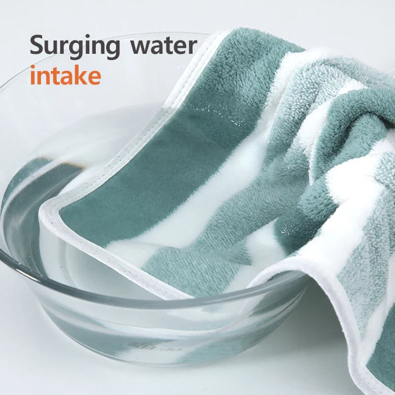 Thickened Absorbent Bath Towel - Soft Polyester Face & Body Towel
